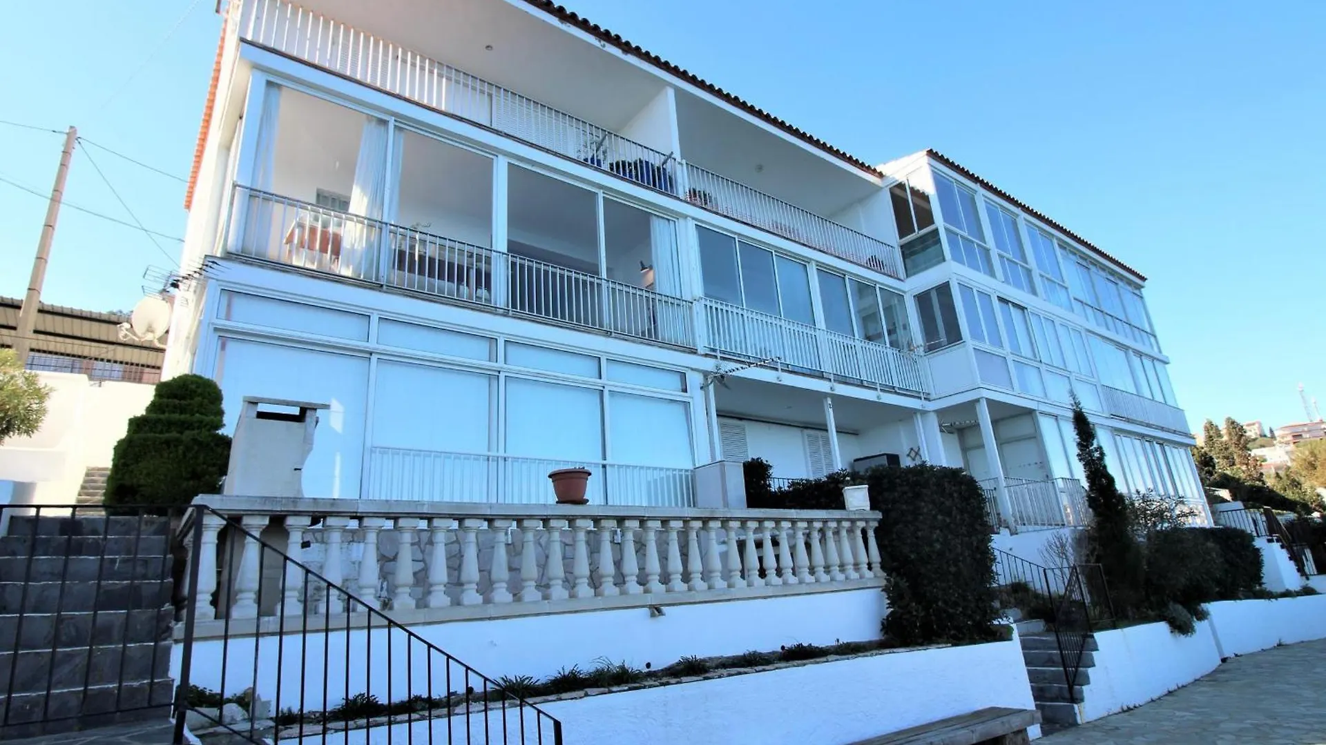 Apartment El Mar - Apartamento Con Una Terraza Que Brinda Unas Magnificas Vistas. - Es-228-128 Llanca