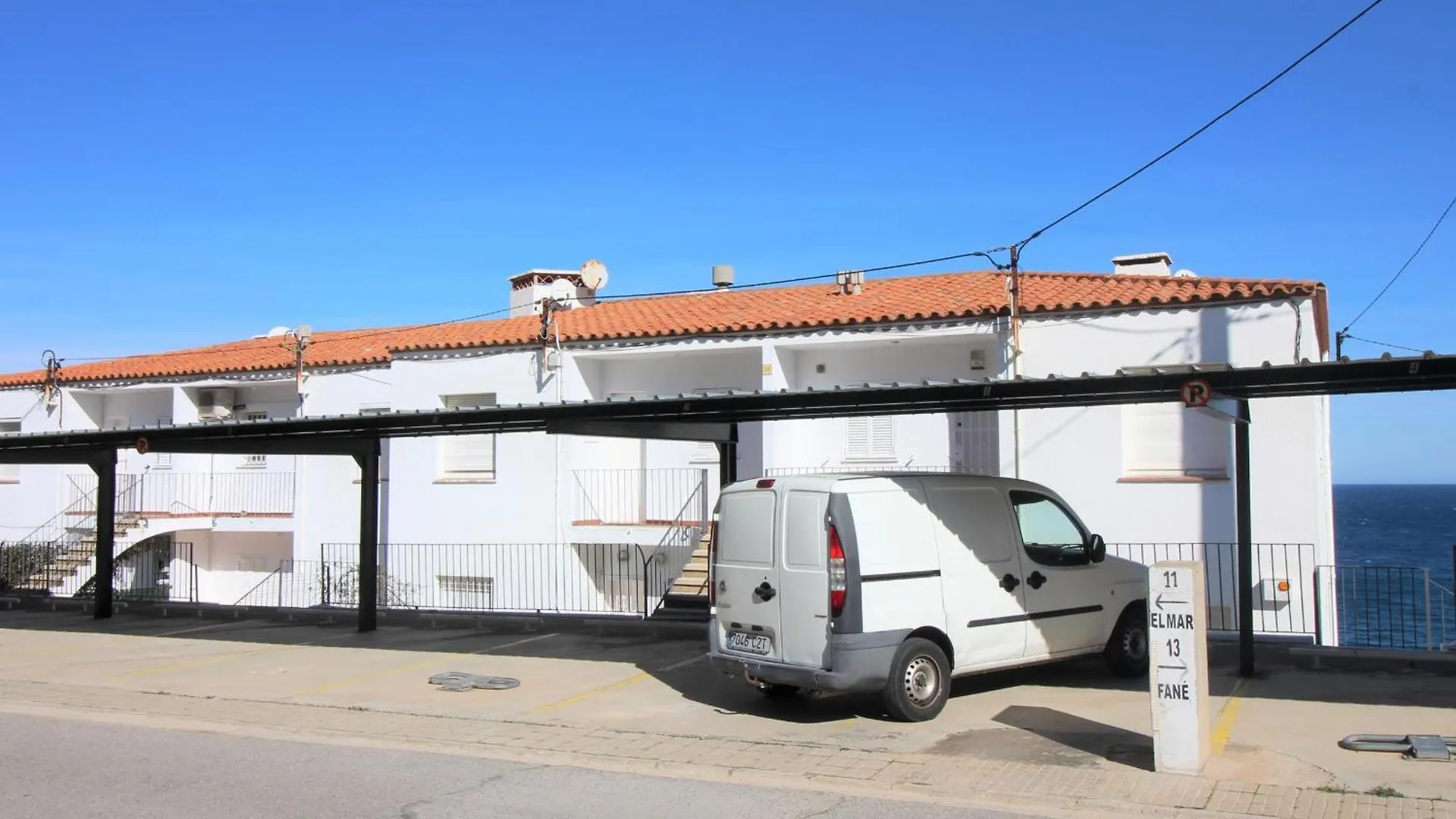 El Mar - Apartamento Con Una Terraza Que Brinda Unas Magnificas Vistas. - Es-228-128 Llança 0*,  Španělsko